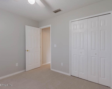 7760 W Allspice Circle - Photo Thumbnail 29