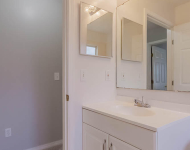 7760 W Allspice Circle - Photo Thumbnail 31