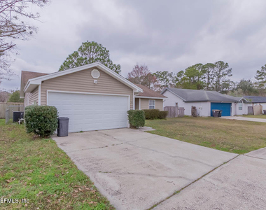 7760 W Allspice Circle - Photo Thumbnail 1