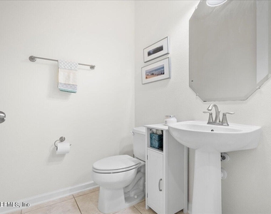 12174 Wynfeild Lakes Circle - Photo Thumbnail 13