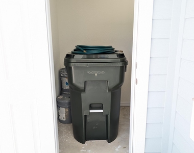 821 Ne 10th Street - Photo Thumbnail 16