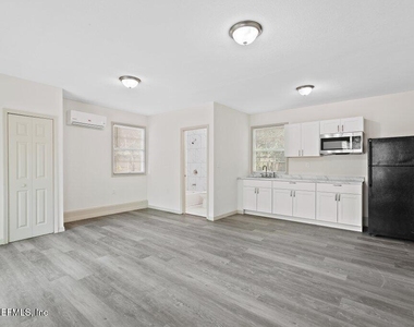 3058 Rosselle Street - Photo Thumbnail 33