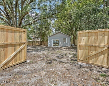 3058 Rosselle Street - Photo Thumbnail 37