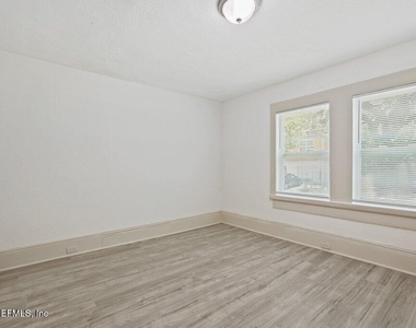 3058 Rosselle Street - Photo Thumbnail 26