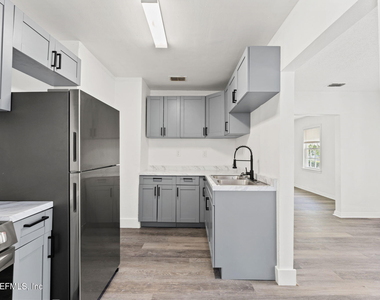 3142 3rd St Circle - Photo Thumbnail 2