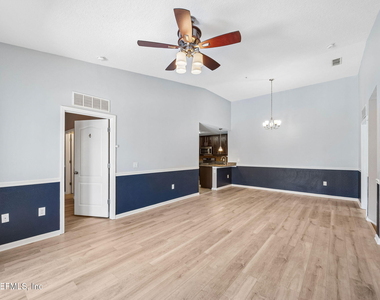 201 Larkin Place - Photo Thumbnail 2