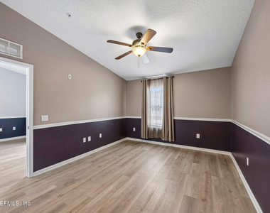 201 Larkin Place - Photo Thumbnail 8