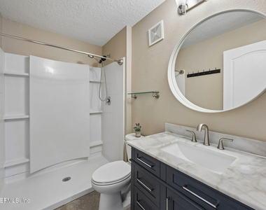 201 Larkin Place - Photo Thumbnail 10