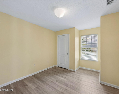 201 Larkin Place - Photo Thumbnail 11