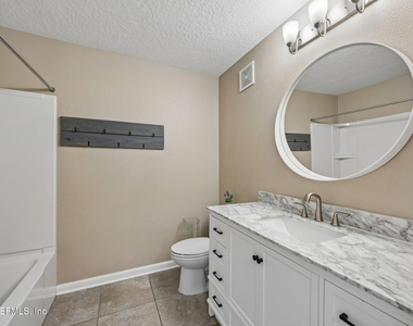 201 Larkin Place - Photo Thumbnail 13