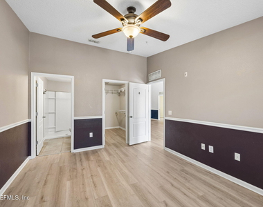 201 Larkin Place - Photo Thumbnail 9