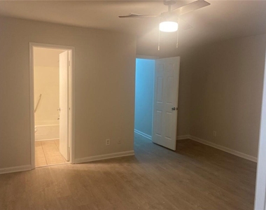 6368 Baker Court - Photo Thumbnail 6