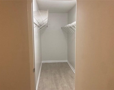 6368 Baker Court - Photo Thumbnail 8