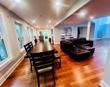 235 Moss Overlook Road - Photo Thumbnail 6