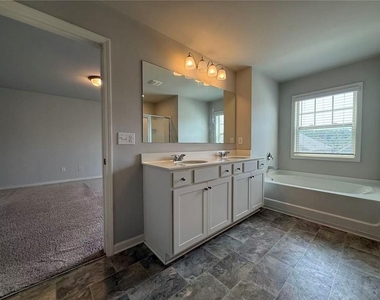 173 Wayside Terrace - Photo Thumbnail 19