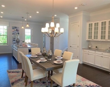 404 Caravelle Walk - Photo Thumbnail 5