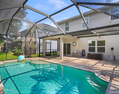 352 Silver Glen Avenue - Photo Thumbnail 3