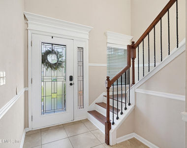 352 Silver Glen Avenue - Photo Thumbnail 5