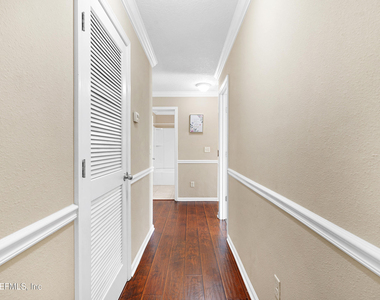 352 Silver Glen Avenue - Photo Thumbnail 14