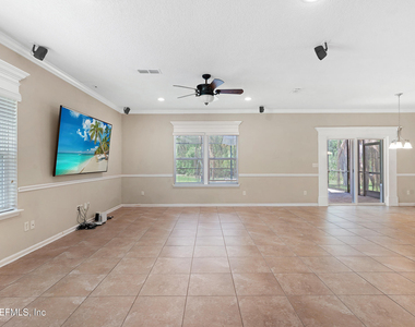352 Silver Glen Avenue - Photo Thumbnail 10