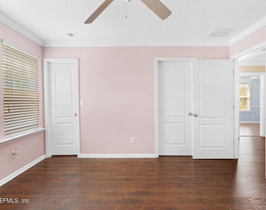 352 Silver Glen Avenue - Photo Thumbnail 17