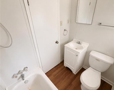 1224 Appling Court - Photo Thumbnail 6