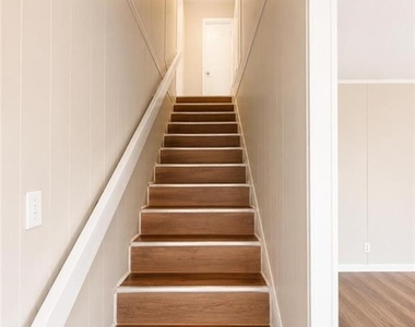1224 Appling Court - Photo Thumbnail 2