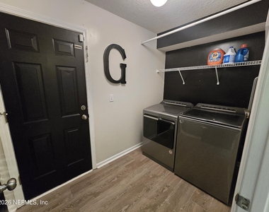 906 County Road 217 - Photo Thumbnail 7