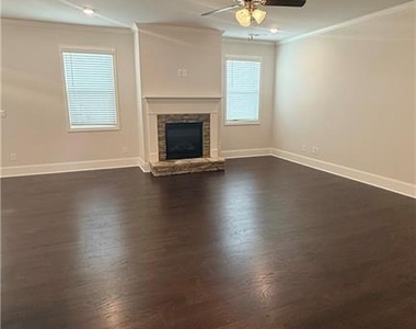 5295 Blue Mountain Lane - Photo Thumbnail 9