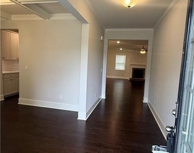 5295 Blue Mountain Lane - Photo Thumbnail 3