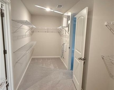 5295 Blue Mountain Lane - Photo Thumbnail 32