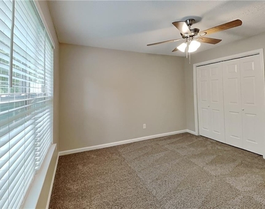 1209 Lainster Drive Se - Photo Thumbnail 11