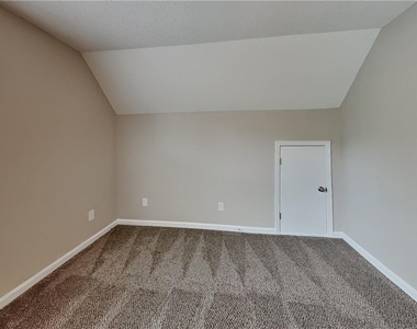 1209 Lainster Drive Se - Photo Thumbnail 12