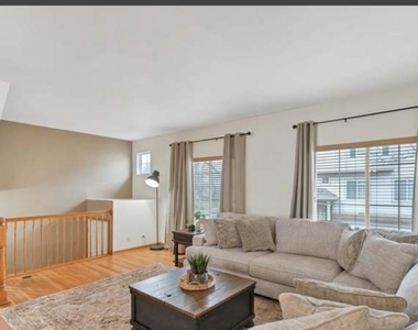 143 Monarch Drive - Photo Thumbnail 3
