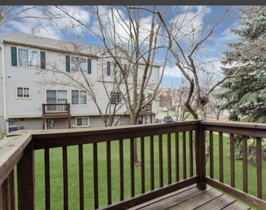 143 Monarch Drive - Photo Thumbnail 11