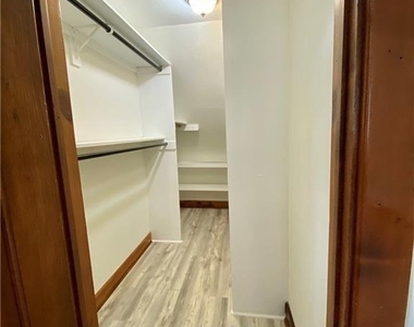 232 Sydney Street - Photo Thumbnail 11