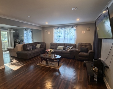34734 N Long Avenue - Photo Thumbnail 5
