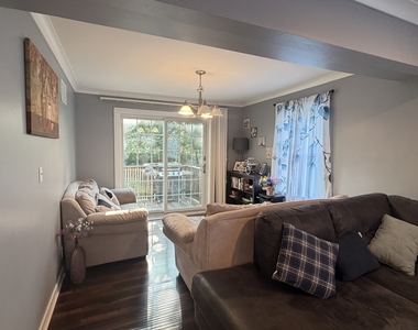 34734 N Long Avenue - Photo Thumbnail 6