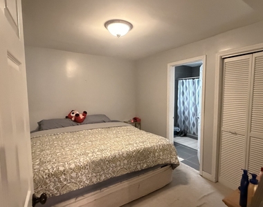 34734 N Long Avenue - Photo Thumbnail 9