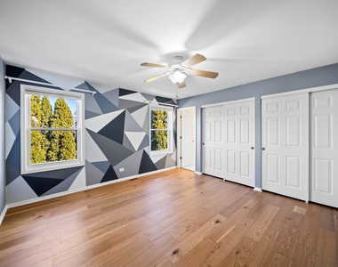 97 E Harbor Drive - Photo Thumbnail 14