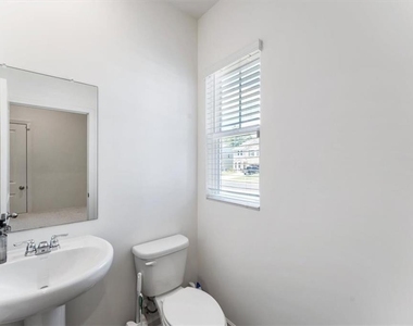 2359 Argento Circle - Photo Thumbnail 27