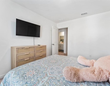 2359 Argento Circle - Photo Thumbnail 48