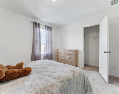 2359 Argento Circle - Photo Thumbnail 50