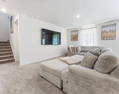 2359 Argento Circle - Photo Thumbnail 8