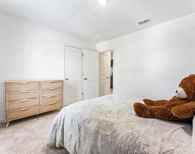 2359 Argento Circle - Photo Thumbnail 46
