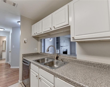3655 Habersham Road Ne - Photo Thumbnail 7