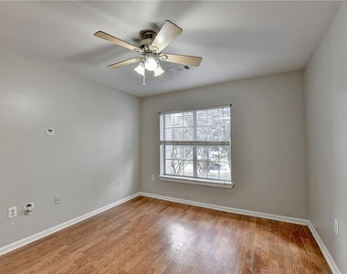 3655 Habersham Road Ne - Photo Thumbnail 16