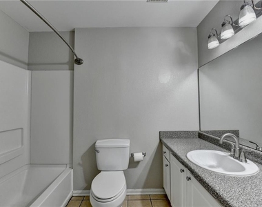 3655 Habersham Road Ne - Photo Thumbnail 19