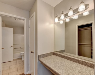 3655 Habersham Road Ne - Photo Thumbnail 13
