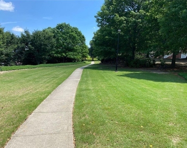 132 Wetherbrooke Lane - Photo Thumbnail 20